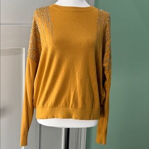 Aaeda Elegant Mustard Embellished Sweatshirt. Size S